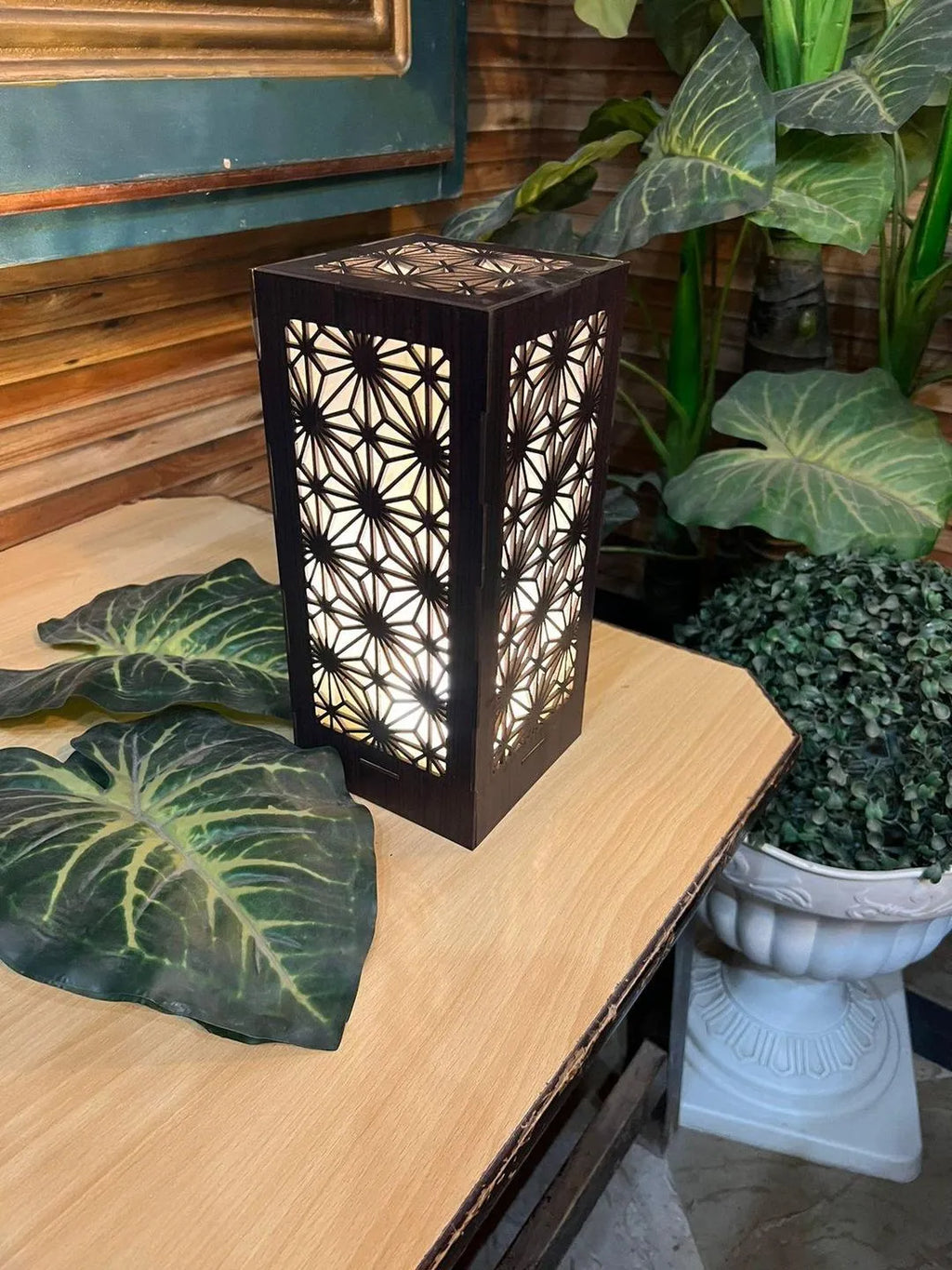 Japanese style table lamp