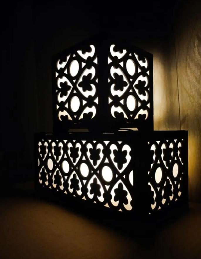 Double lamps with deep laser cutting